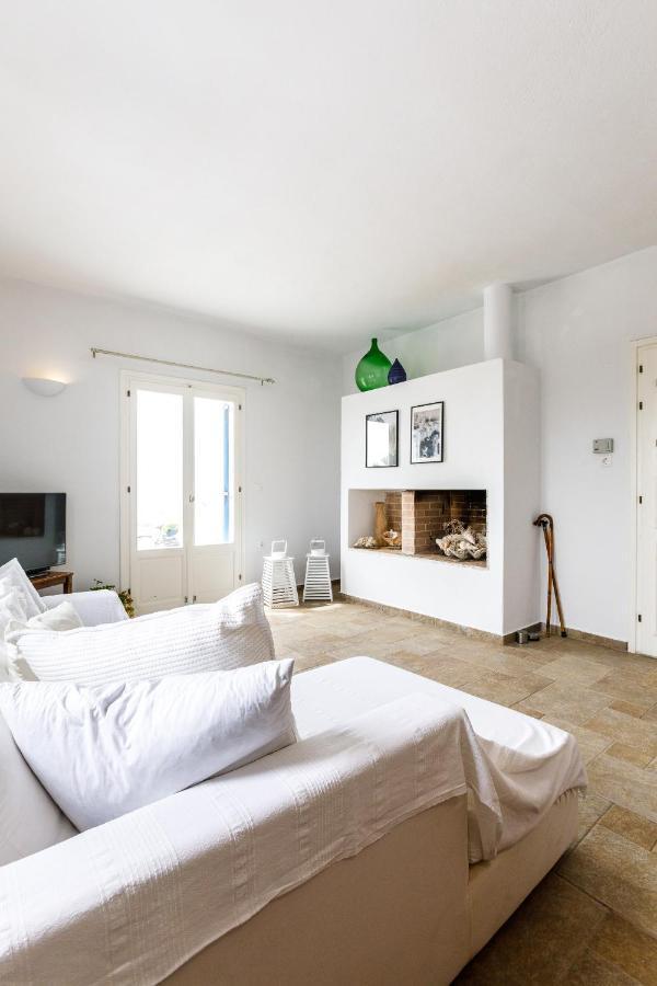 Arcana Santorini Villas, An Authentic Cycladic Experience